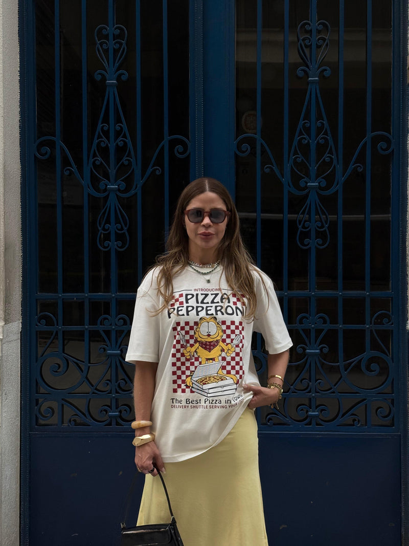 T-shirt Over Garfield