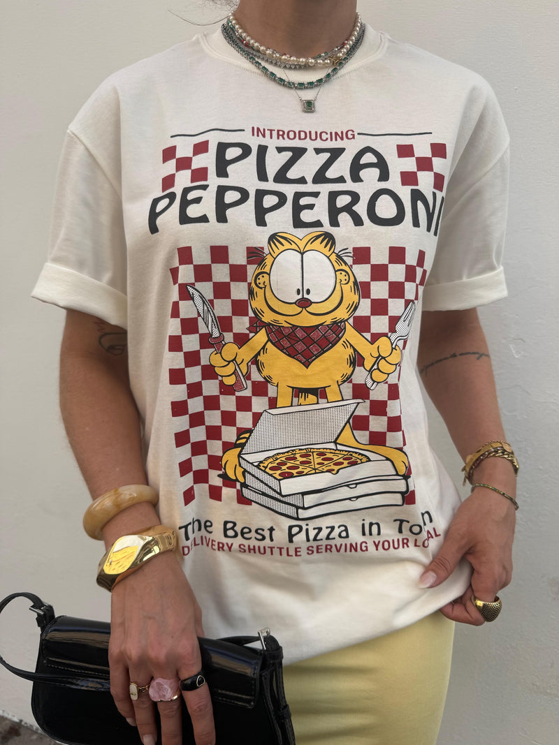 T-shirt Over Garfield